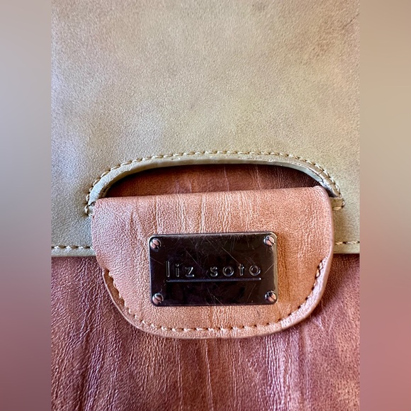Liz Soto The Amy Crossbody Vegan Leather Green & Brown Boho Interior Is Perfect - Picture 2 of 7